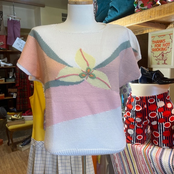 1980s Crochet Top - Picture 3 of 12